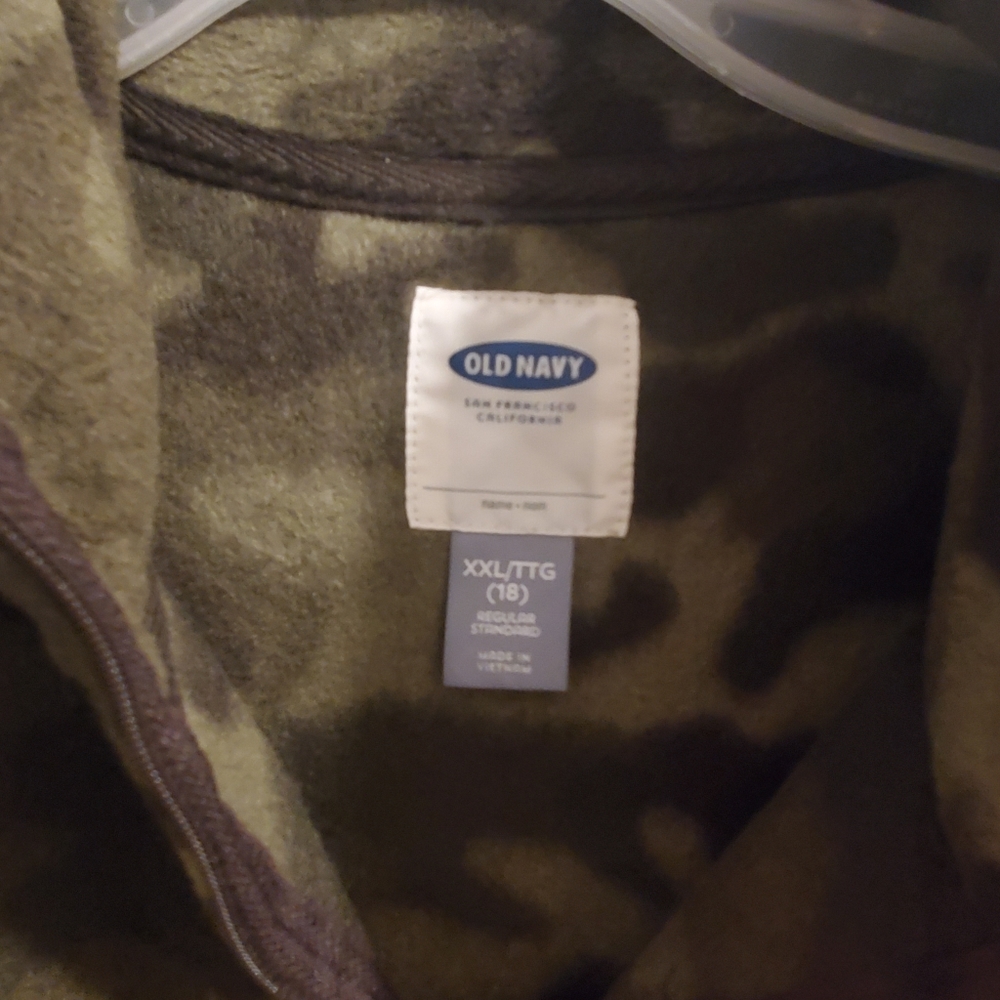 Sweater - Picture 2 of 4